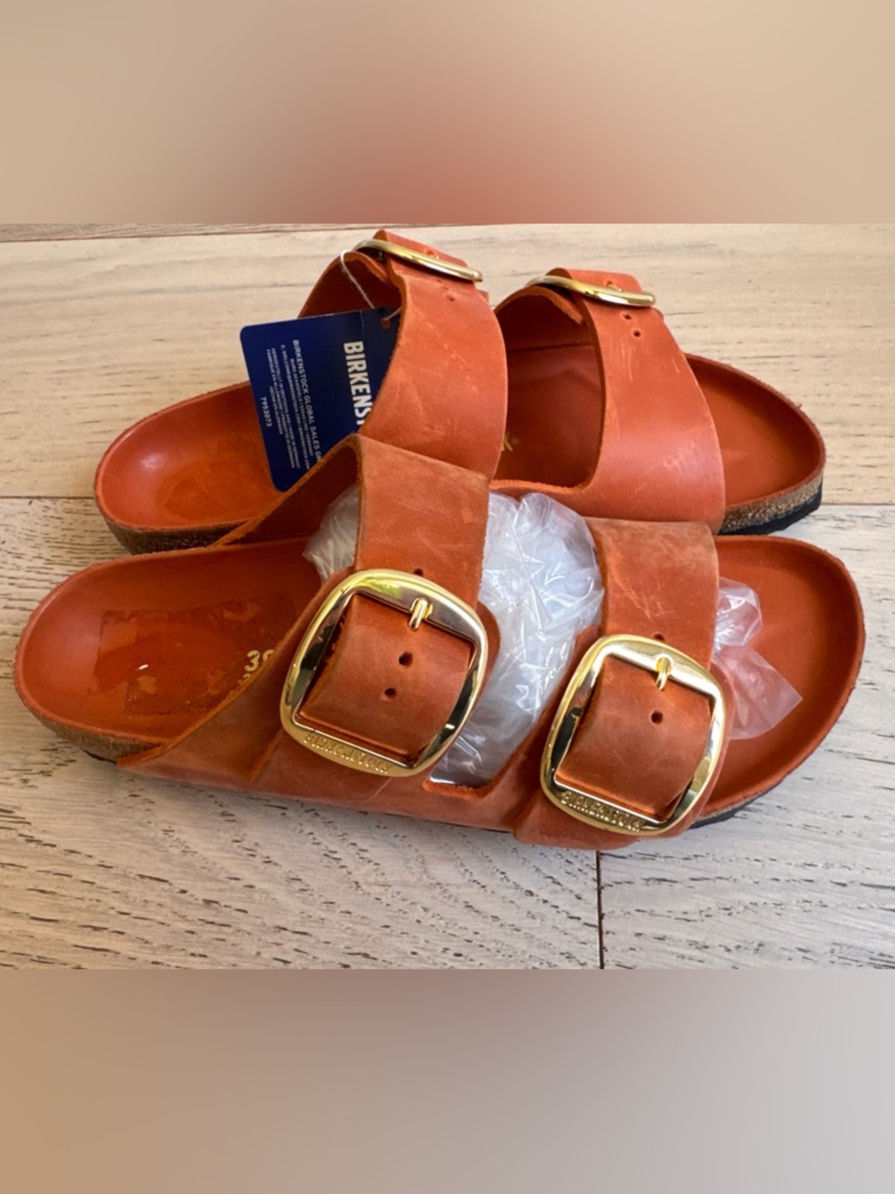 Birkenstock Arizona Big Buckle Two-Strap Sandals in Burnt Orange and Gold Sz: 39 - Picture 6 of 9